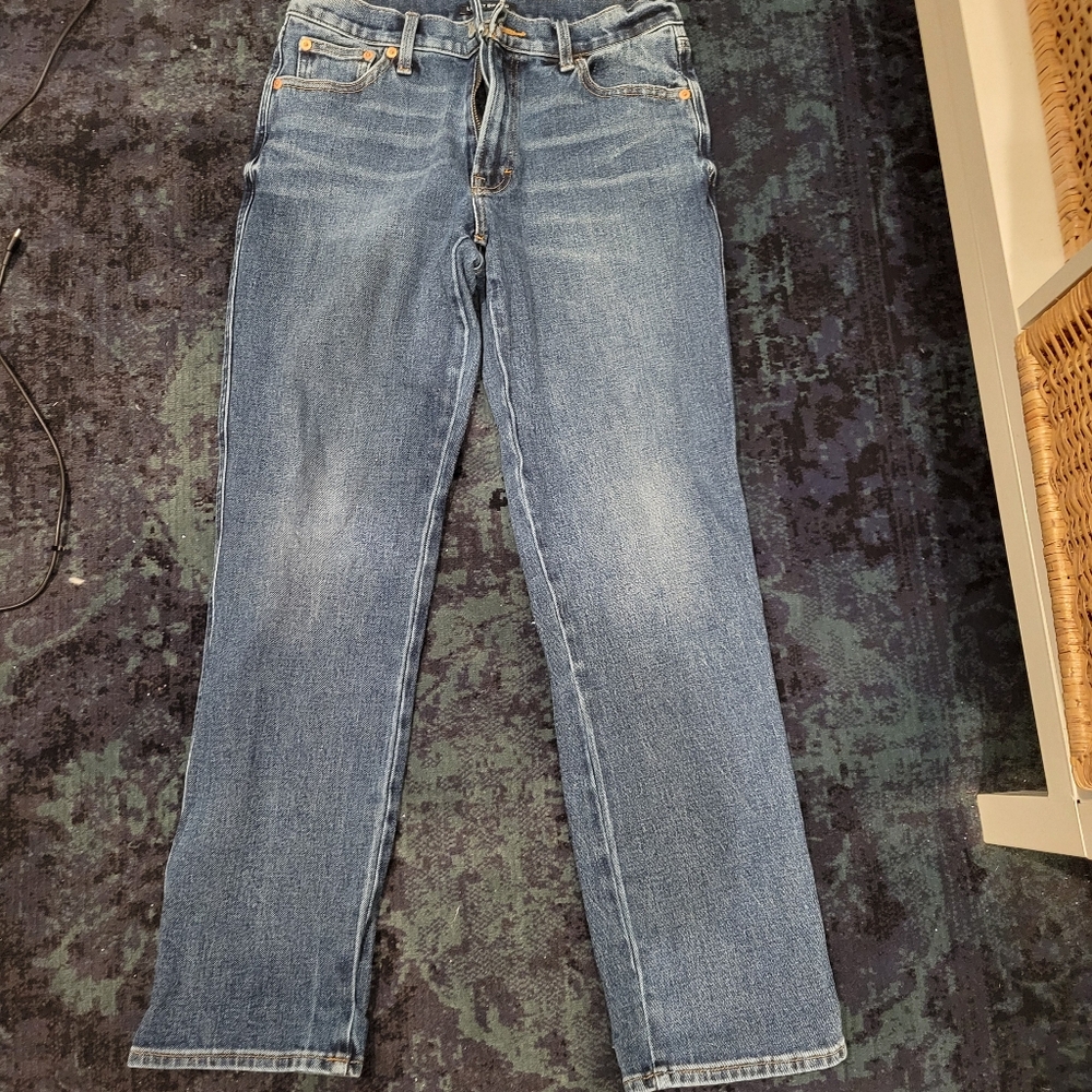 Lucky Brand mid rise authentic straight denim. Size 27/4 regular. Like new.